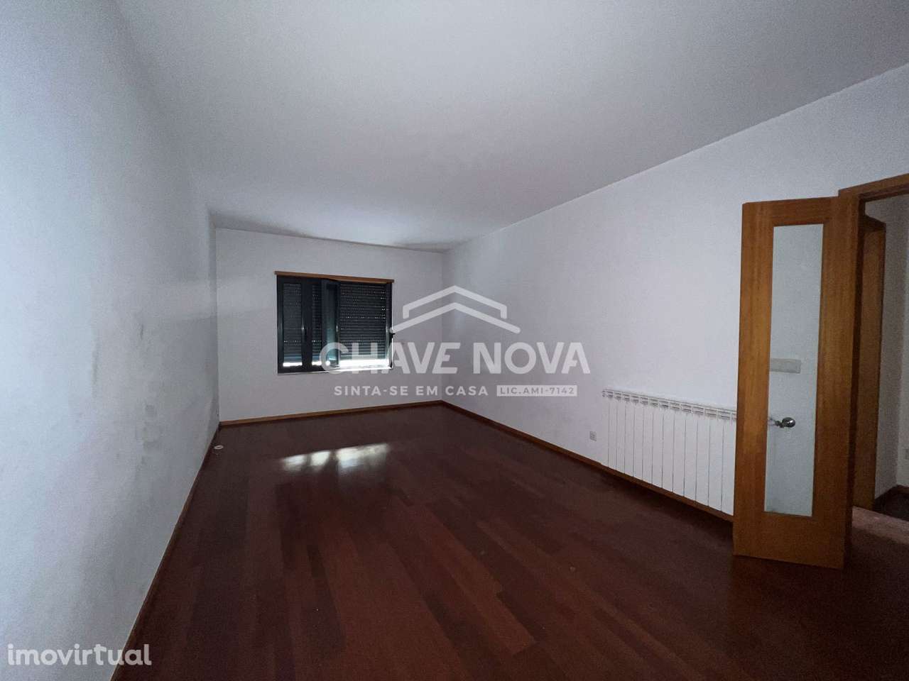 T2 c/ Lugar de Garagem e Anexos em Oliveira do Douro - Grande imagem: 5/13