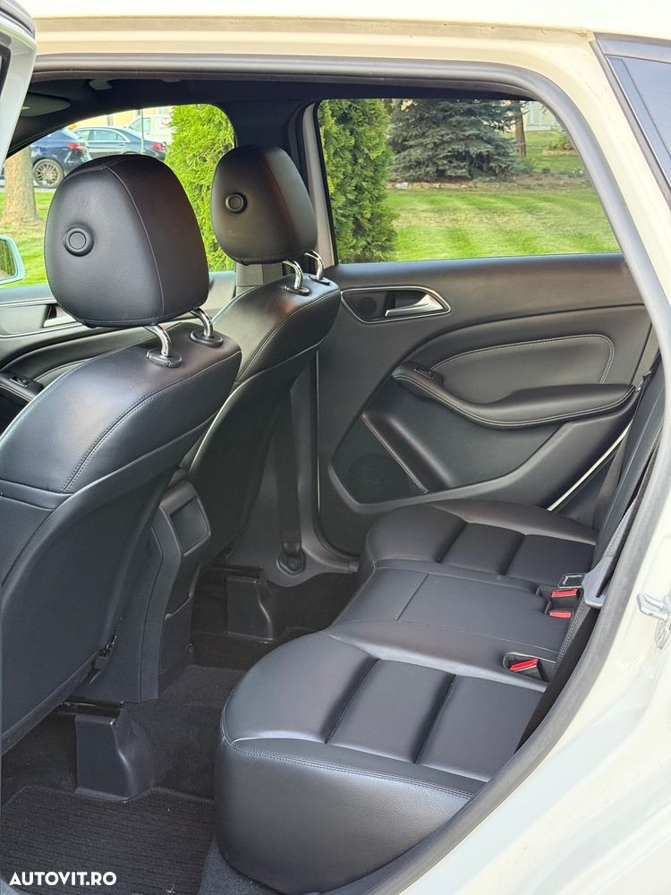 Mercedes-Benz B 200 - 13