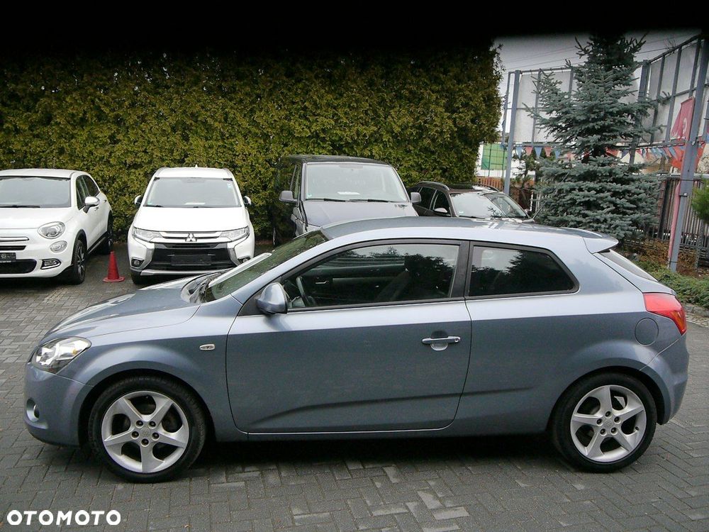 Kia ProCeed - 10