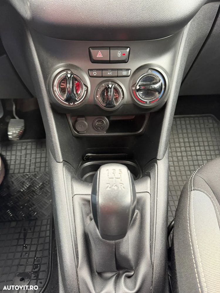 Peugeot 208 PureTech 68 Urban Move - 12