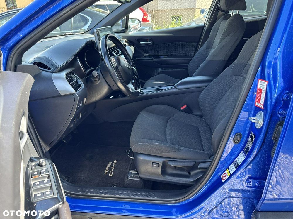 Toyota C-HR - 6