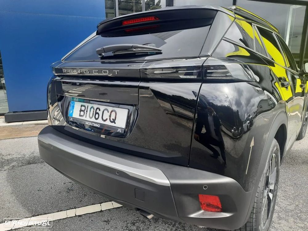 Peugeot 2008 1.2 PureTech Allure - 4