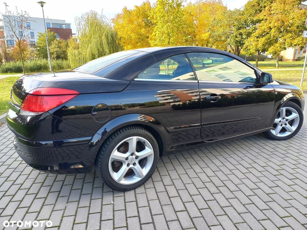 Opel Astra 1.8 Edition 111 Jahre - 11