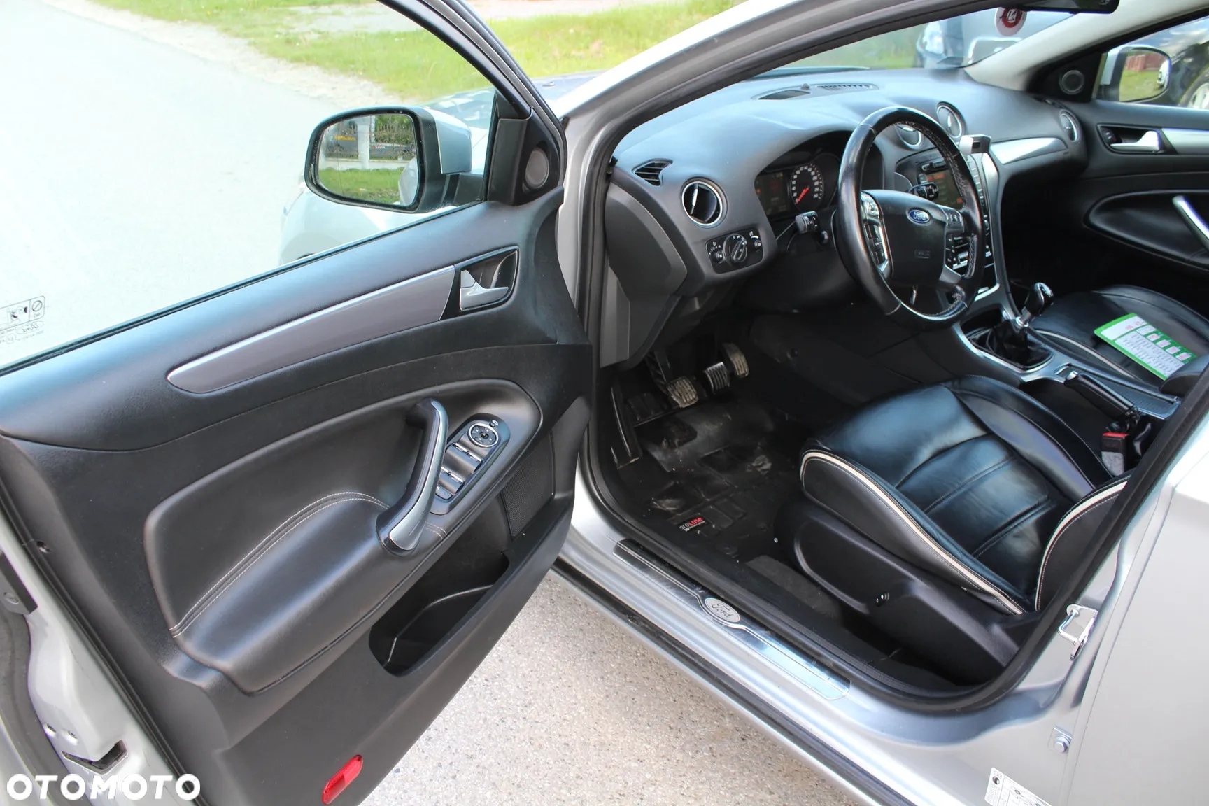 Ford Mondeo 2.0 TDCI Champions Edition - 13