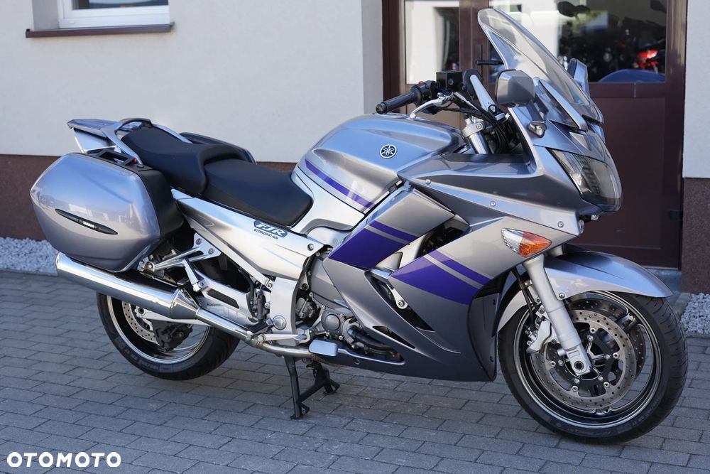 Yamaha FJR - 2