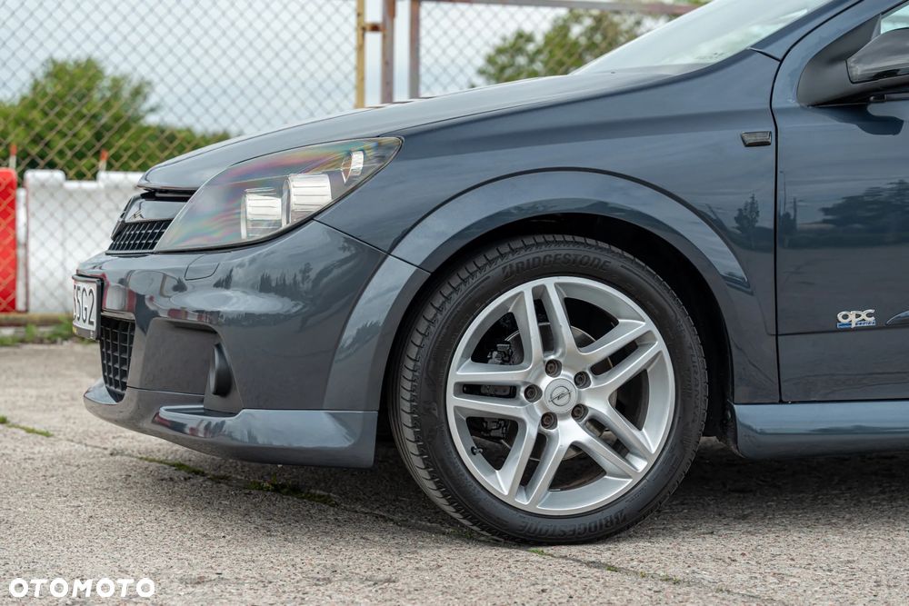 Opel Astra GTC 1.8 Sport - 14