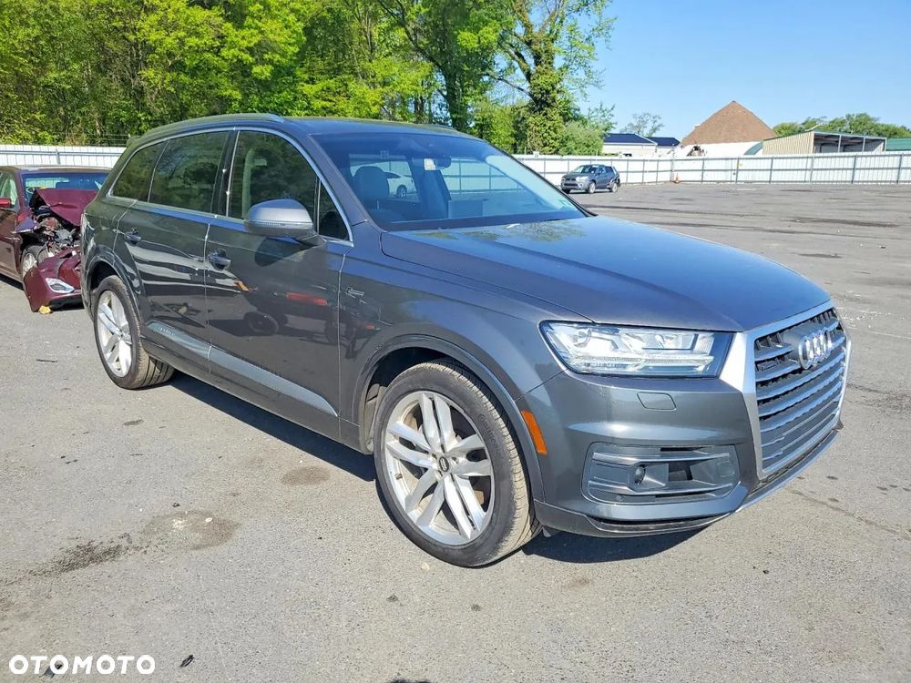Audi Q7 - 2
