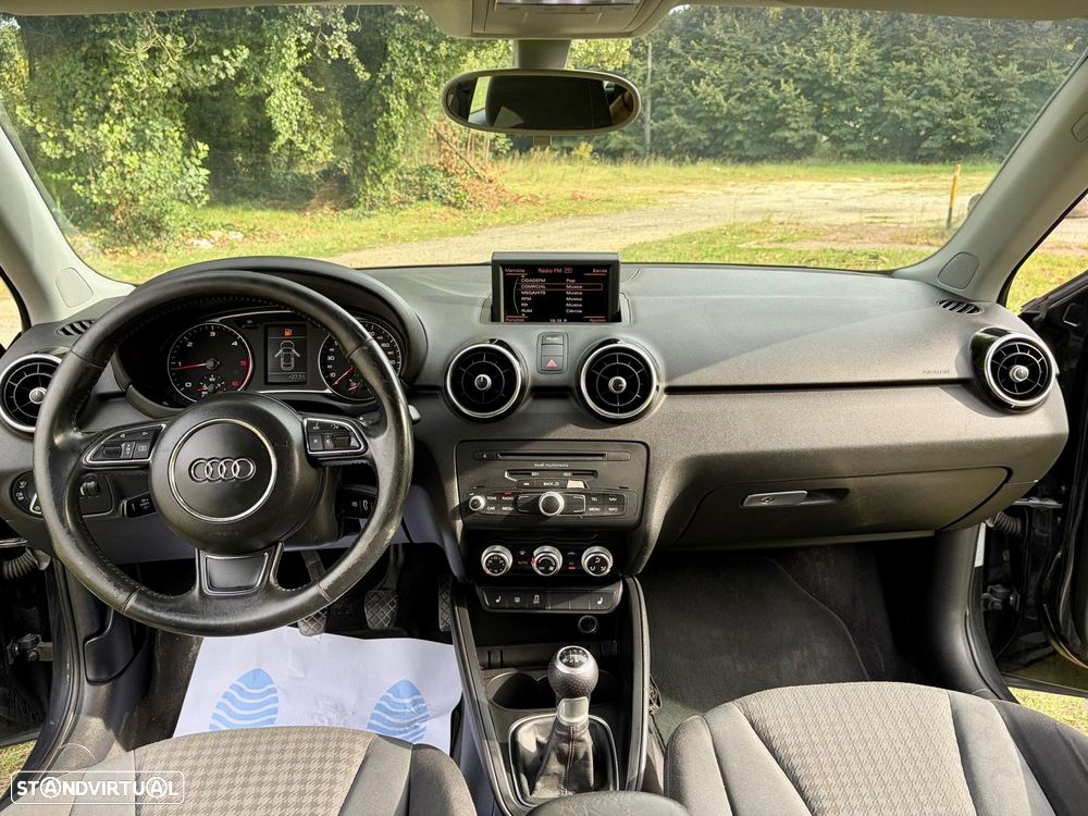 Audi A1 1.6 TDI S line edition - 24