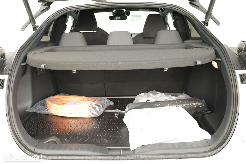 Toyota C-HR 2.0 HDF Plug-in Square Collection - 22