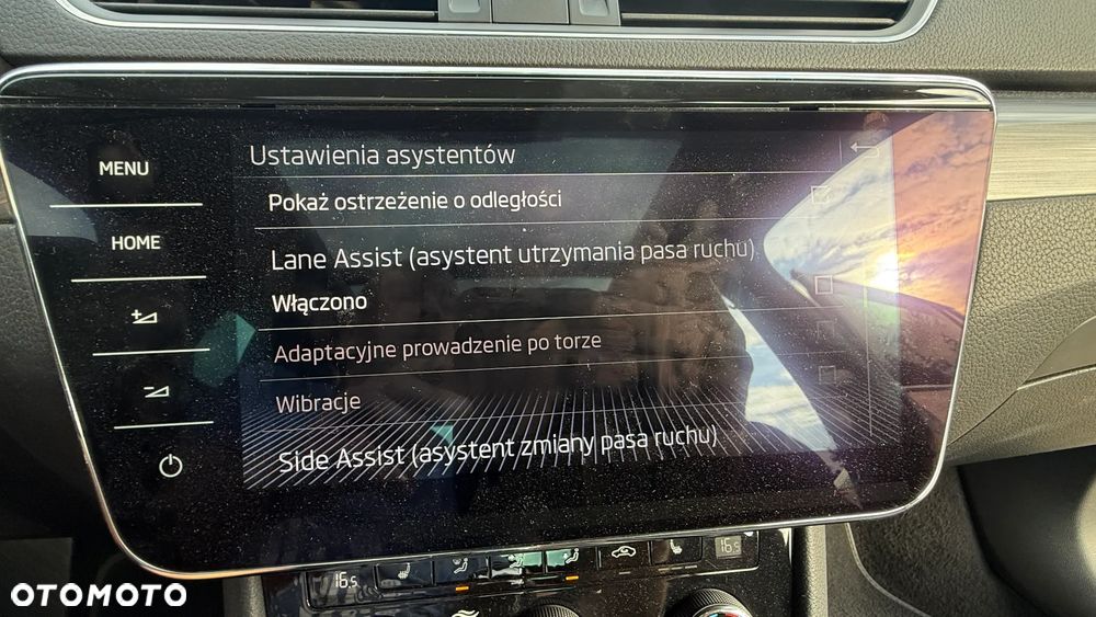 Skoda Superb 2.0 TDI Style DSG - 30