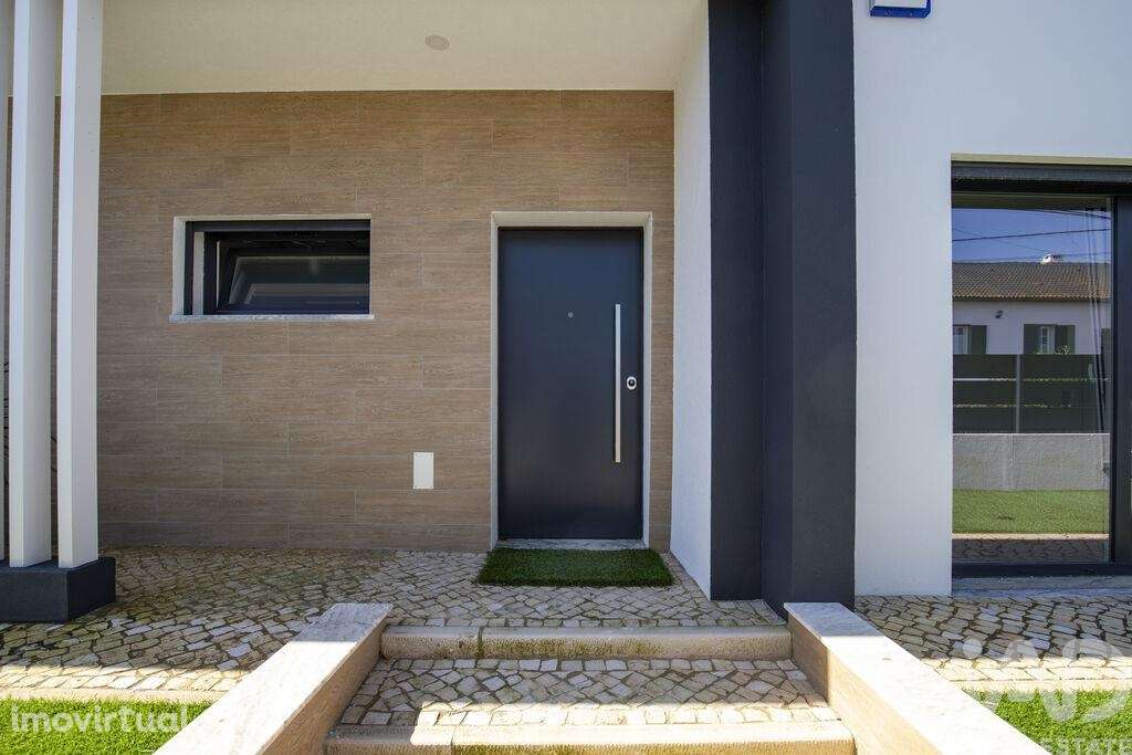 Casa / Villa T4 em Azeitão (São Lourenço e São Simão) de 207,00 m2 - Grande imagem: 3/30