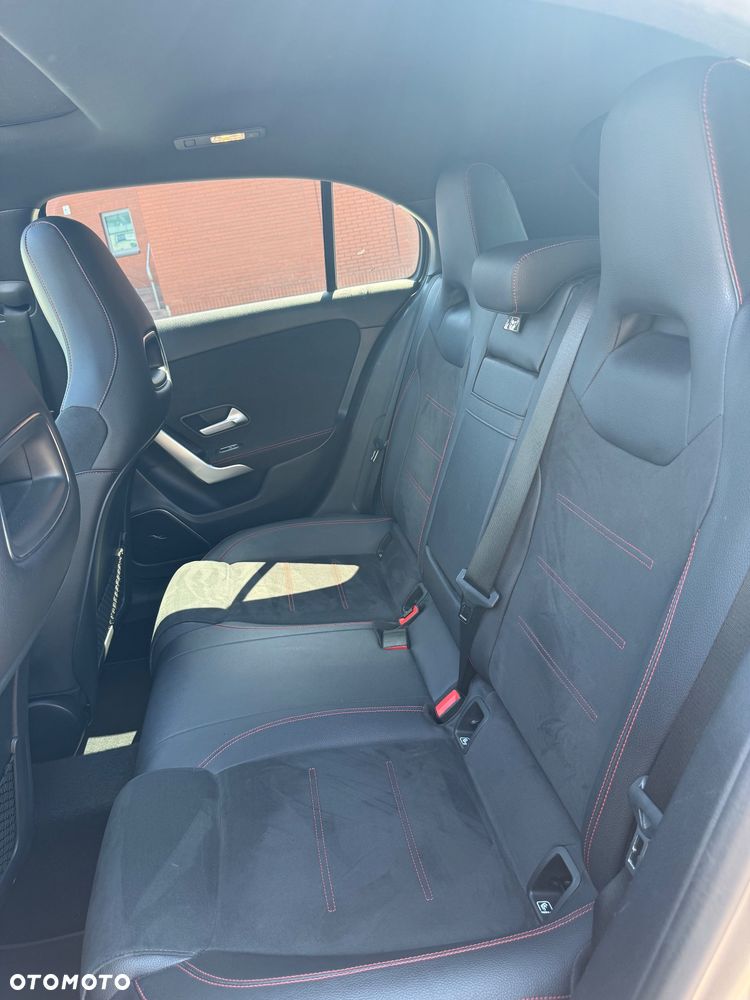 Mercedes-Benz Klasa A 250 4-Matic AMG Line 7G-DCT - 17