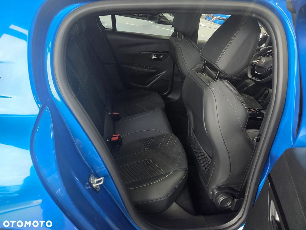 Peugeot 208 1.2 mHEV GT - 8