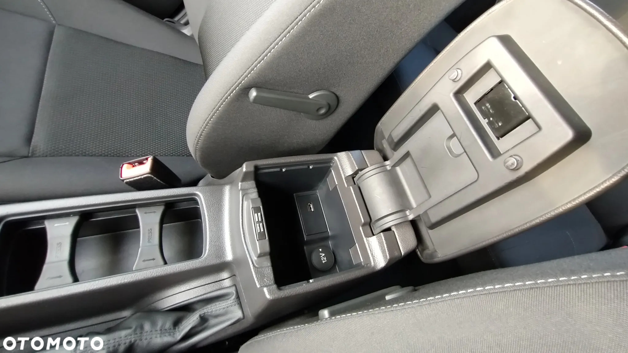 Ford Focus - 30