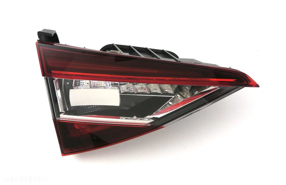 SKODA SUPERB 3 III kombi 3V9 Lampa LED klapa tył L ORYGINAŁ OE - 1