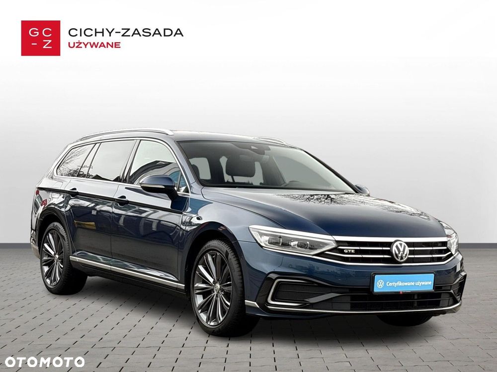 Volkswagen Passat - 8