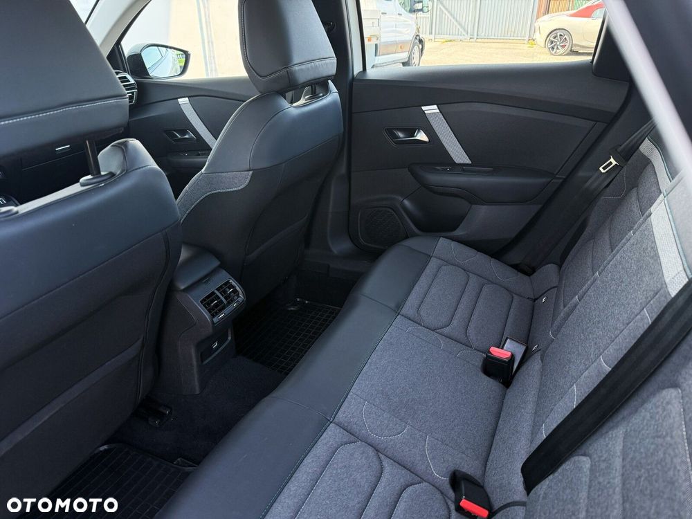 Citroën C4X 1.2 PureTech Shine Pack S&S EAT8 - 28