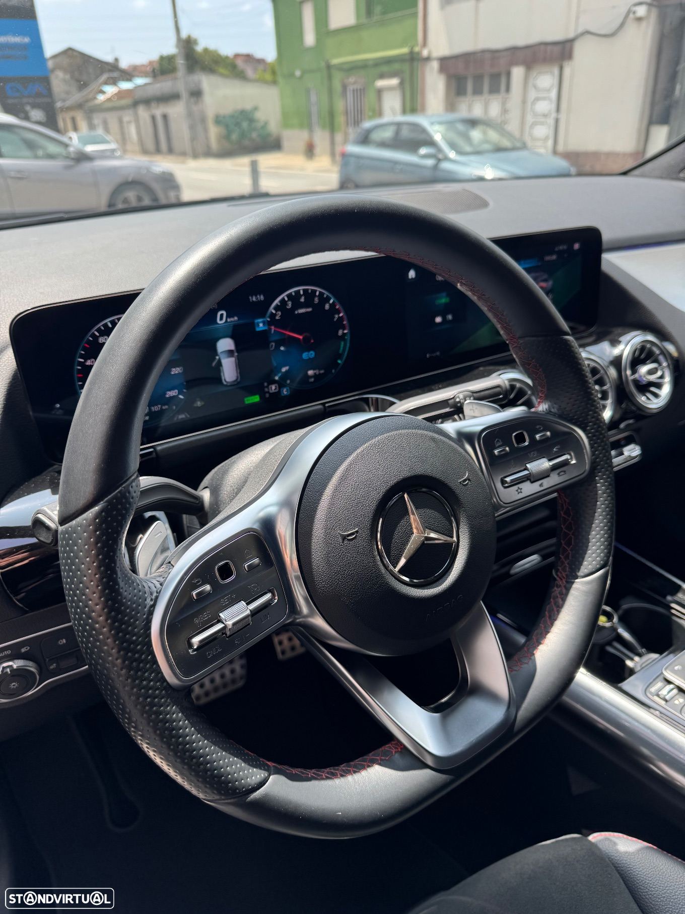 Mercedes-Benz GLA 250 e AMG Line - 14