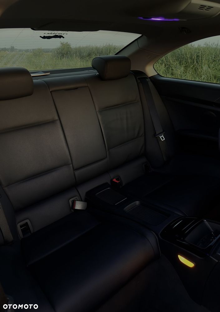 BMW Seria 3 335i - 11