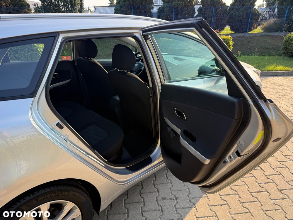 Kia Ceed 1.6 CRDi M - 33