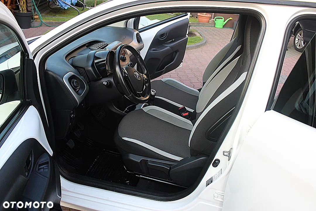 Toyota Aygo 1.0 VVT-i Sprint EU6 - 12