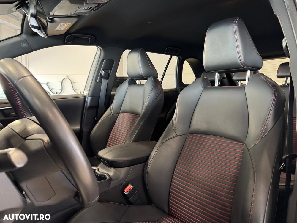 Toyota RAV4 Plug-in-Hybrid Style - 8