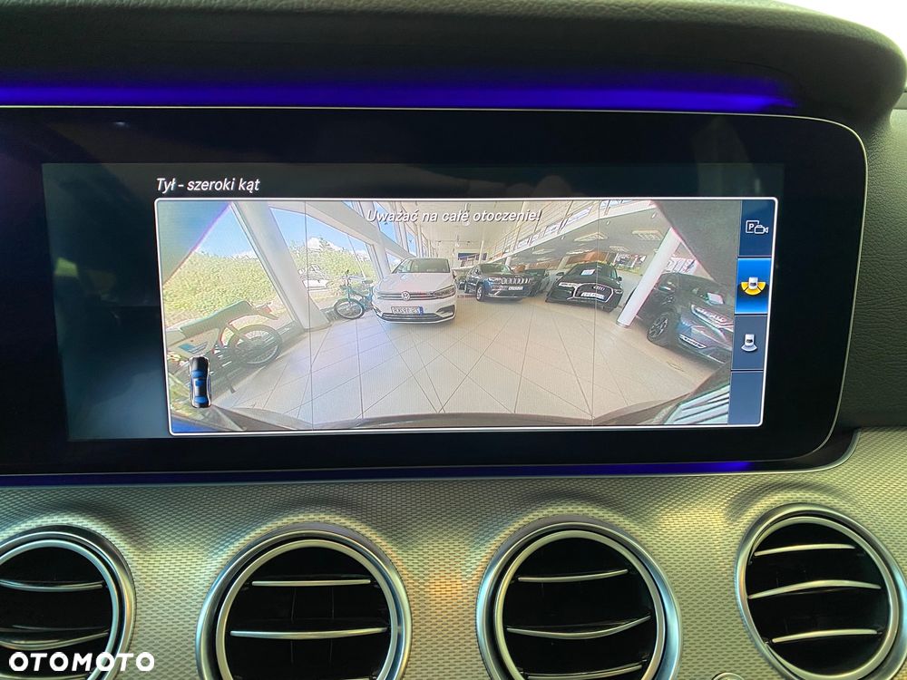 Mercedes-Benz Klasa E 220 d 9G-TRONIC - 26