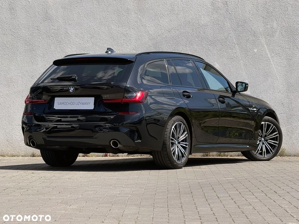 BMW Seria 3 320d M Sport - 2