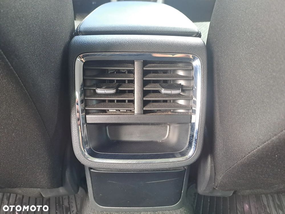 Skoda Octavia ver-1-5-tsi-e--tec-style-dsg - 25