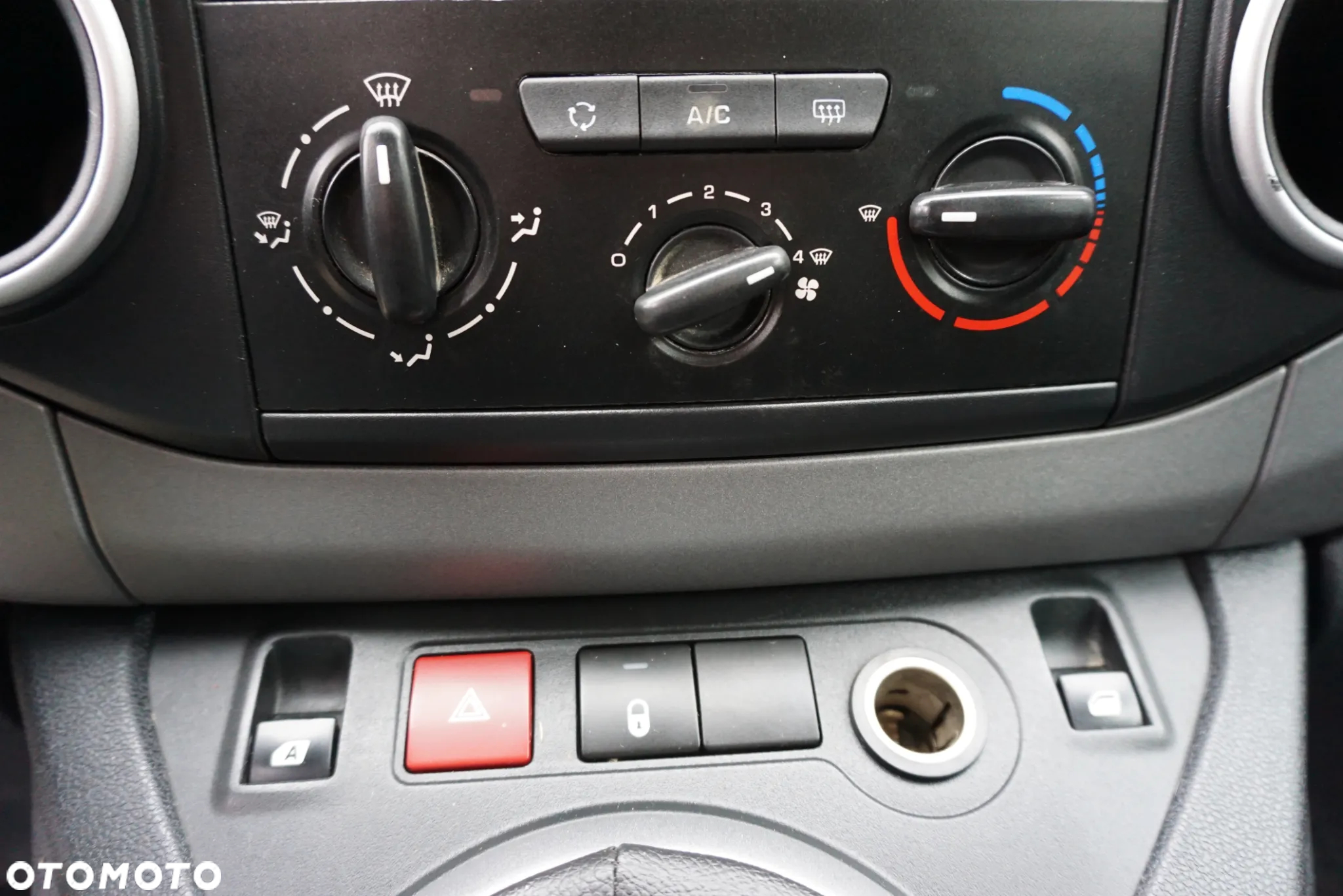 Citroën Berlingo Multispace BlueHDi 100 FEEL - 17