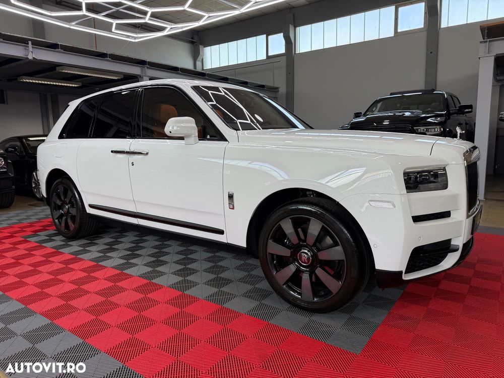 Rolls-Royce Cullinan - 11
