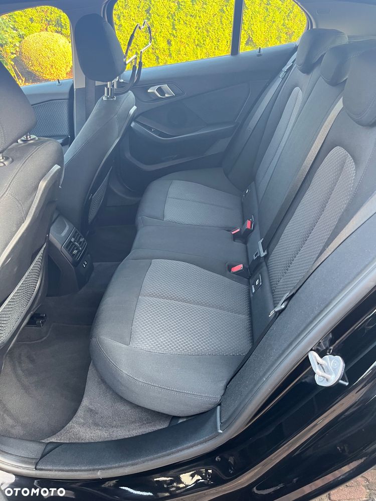 BMW Seria 1 120i Advantage - 18
