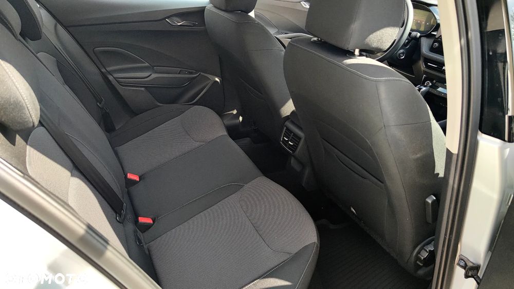 Skoda Fabia 1.0 TSI Essence DSG - 27