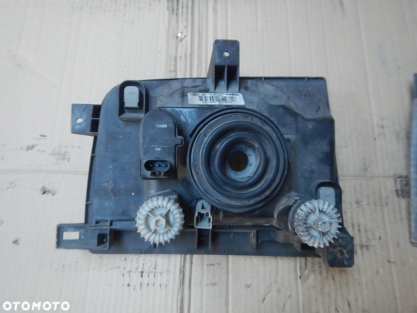 LAMPA PRZOD LEWA NISSAN CABSTAR 2004r 26010-9X204 - 4