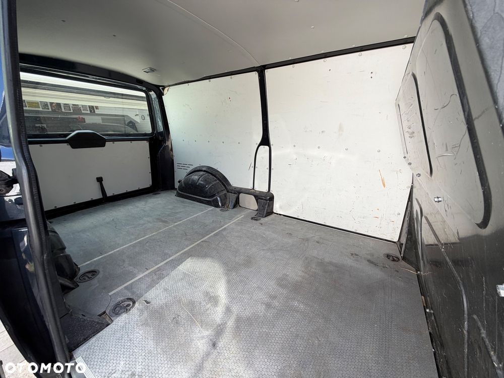 Volkswagen Transporter - 15