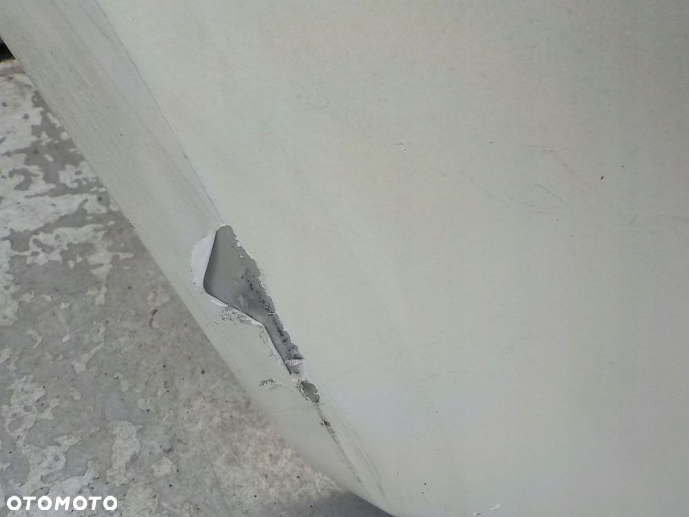 381 CHRYSLER 300 C ZDERZAK PRZÓD PRZEDNI - 12