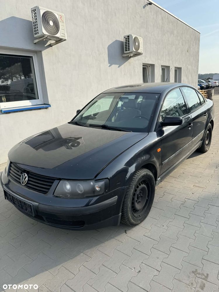 Volkswagen Passat 1.6b AHL 101 KM  | Części Passat B5 Sedan | Gwarancja - 3