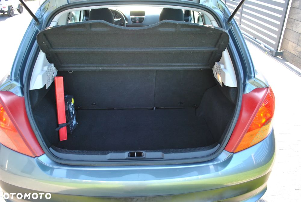 Peugeot 207 1.4 16V Trendy - 13