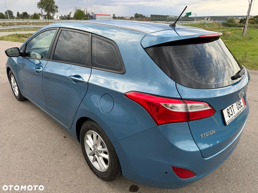 Hyundai i30 1.6 Premium - 9