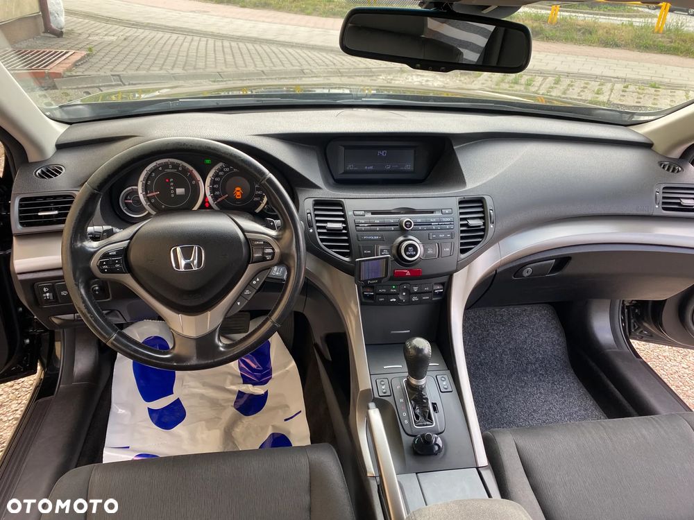 Honda Accord 2.0 Automatik Elegance 50 Jahre Edition - 26