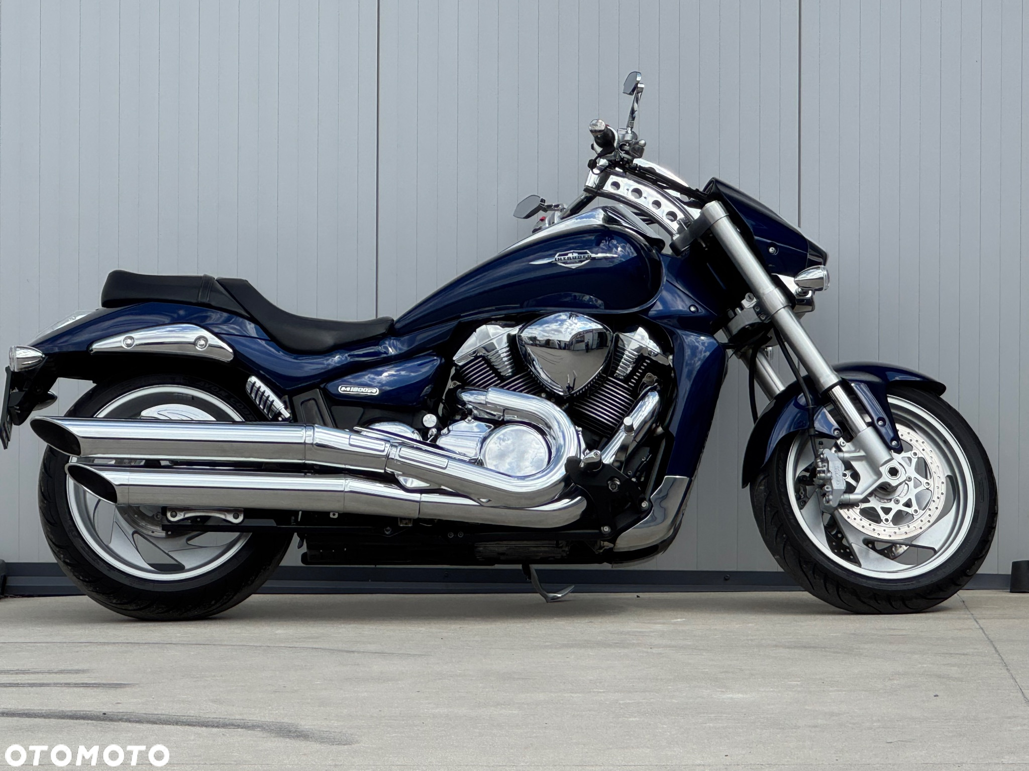 Suzuki Intruder - 19