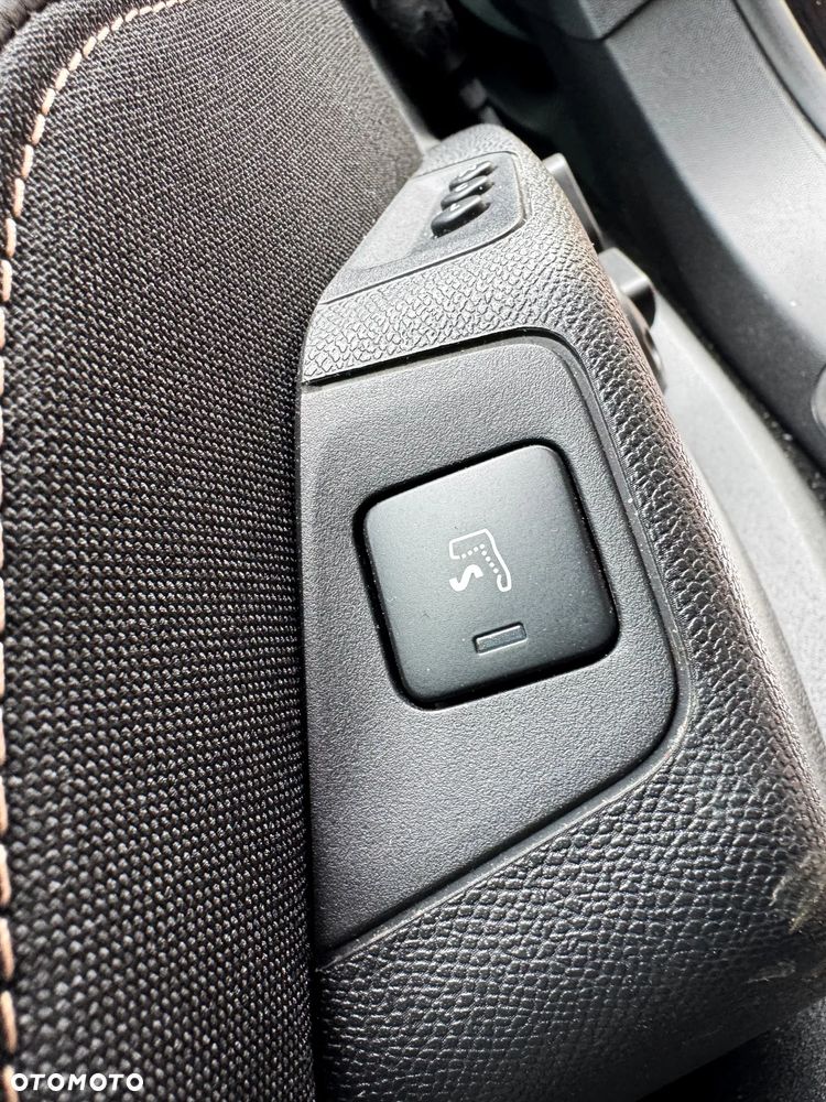 Peugeot 3008 BlueHDi 180 Stop & Start EAT8 GT - 9