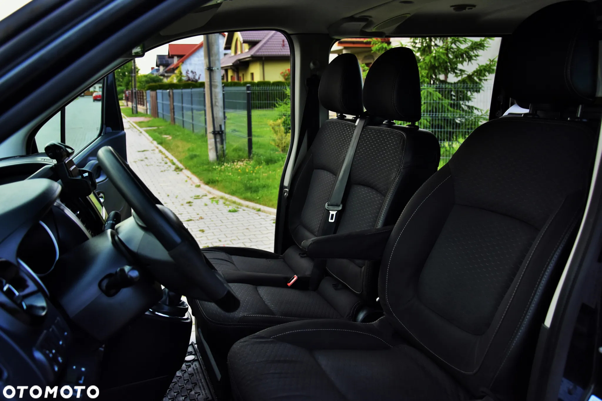 Opel Vivaro L2H1 2.9t Elegance - 19