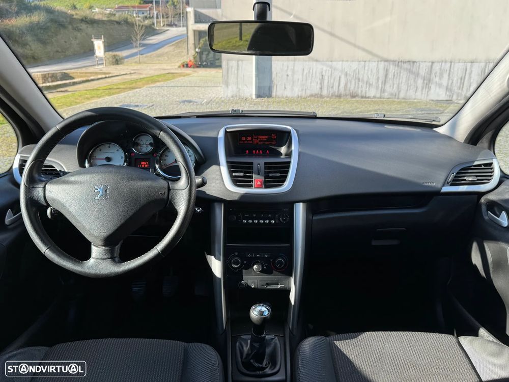 Peugeot 207 1.4 HDi Premium - 13