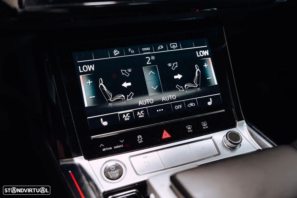 Audi e-tron 55 quattro S line - 36