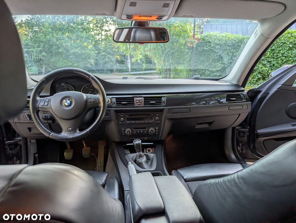 BMW Seria 3 320d - 19
