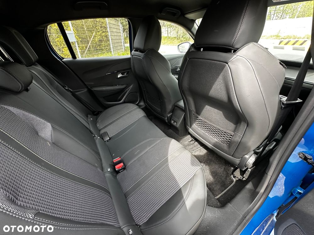 Peugeot 208 PureTech 100 GT - 15