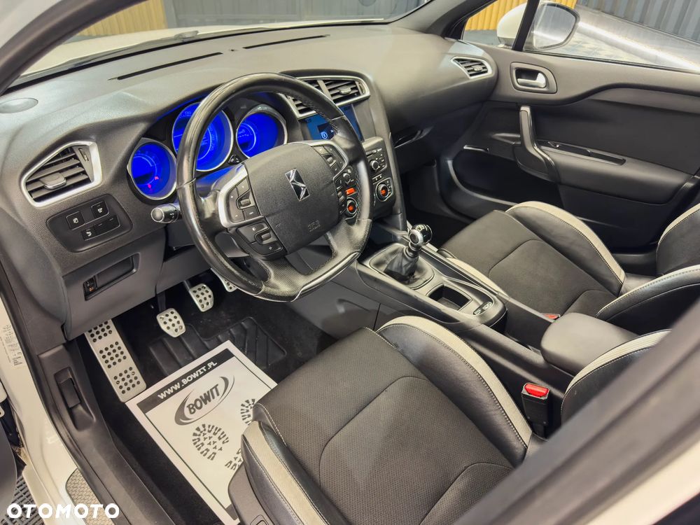 Citroën DS4 1.6 HDi Chic - 26