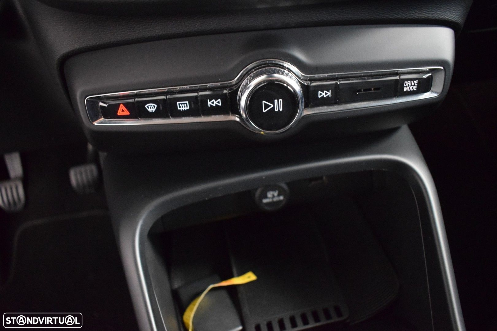 Volvo XC 40 2.0 D3 Momentum - 23