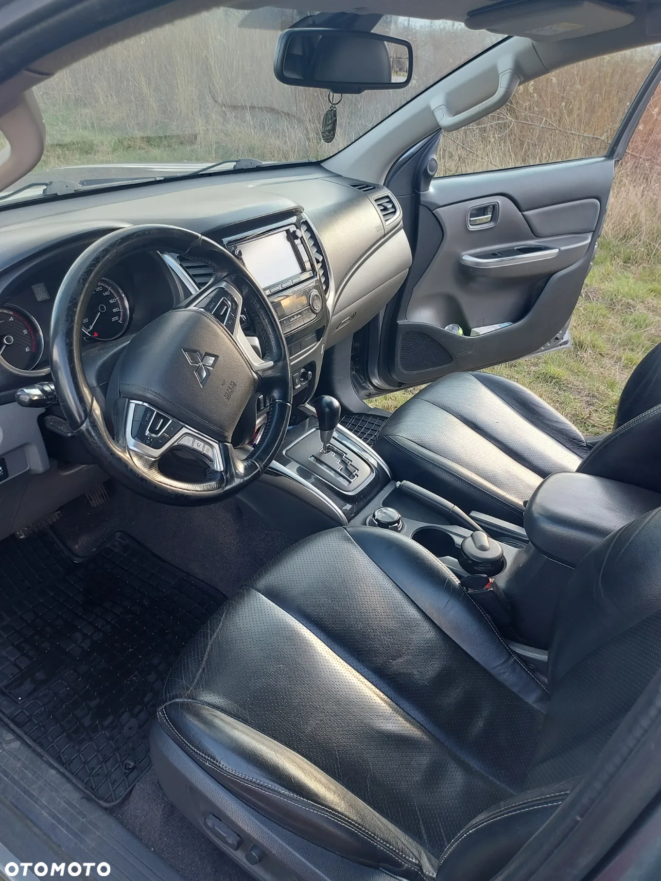 Mitsubishi L200 2.4 d DC Black Edition EU6 - 6